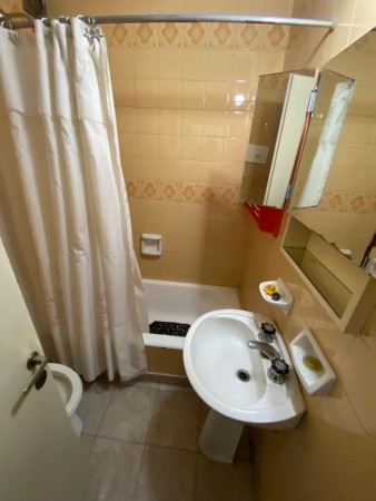VENTA 2 AMBIENTES con COCHERA