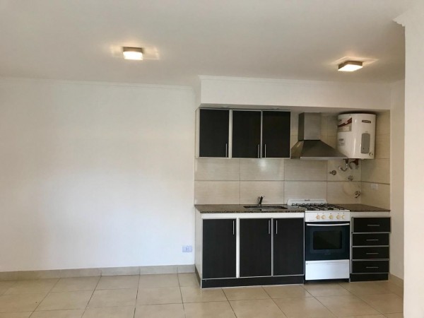 VENTA 2 AMBIENTES - ESPACIO COCHERA