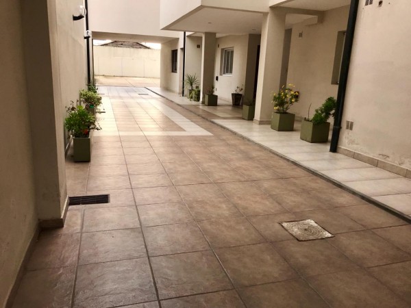 VENTA 2 AMBIENTES - ESPACIO COCHERA