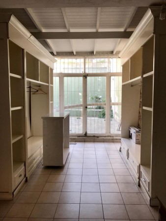 VENTA LOCAL